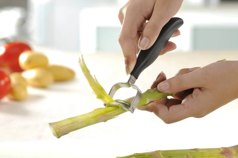 Éplucheur à asperges et carottes Gefu Filigrano