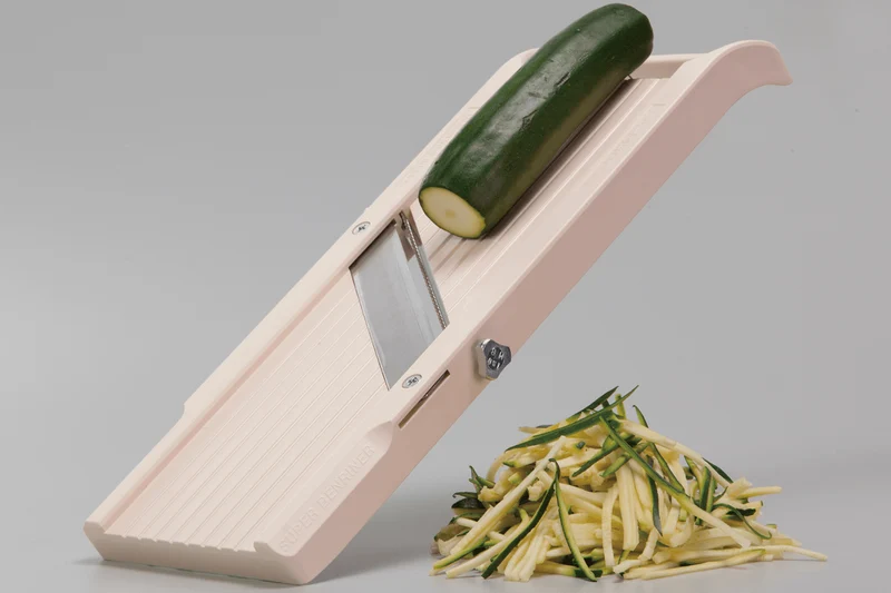 Mandoline japonaise professionnelle Super Benriner 3 lames + poussoir - Epaisseur réglable 0,5 à 4mm