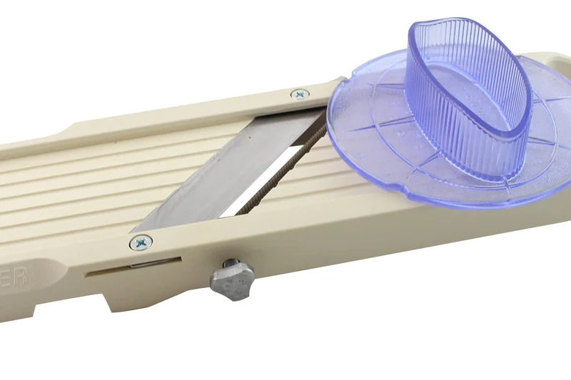Mandoline japonaise professionnelle Benriner 3 lames petit modèle + poussoir extra large