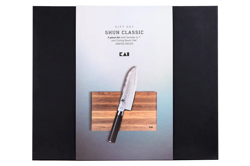 Coffret 1 couteau santoku Kai Shun Classic 18cm + 1 planche en bois KAI offerte