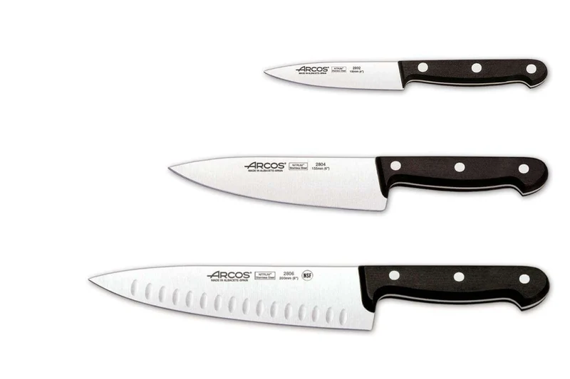 Coffret 3 couteaux de cuisine Arcos Universal manches 3 rivets