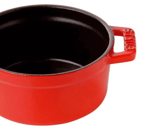 Cocotte ronde en fonte émaillée STAUB cerise