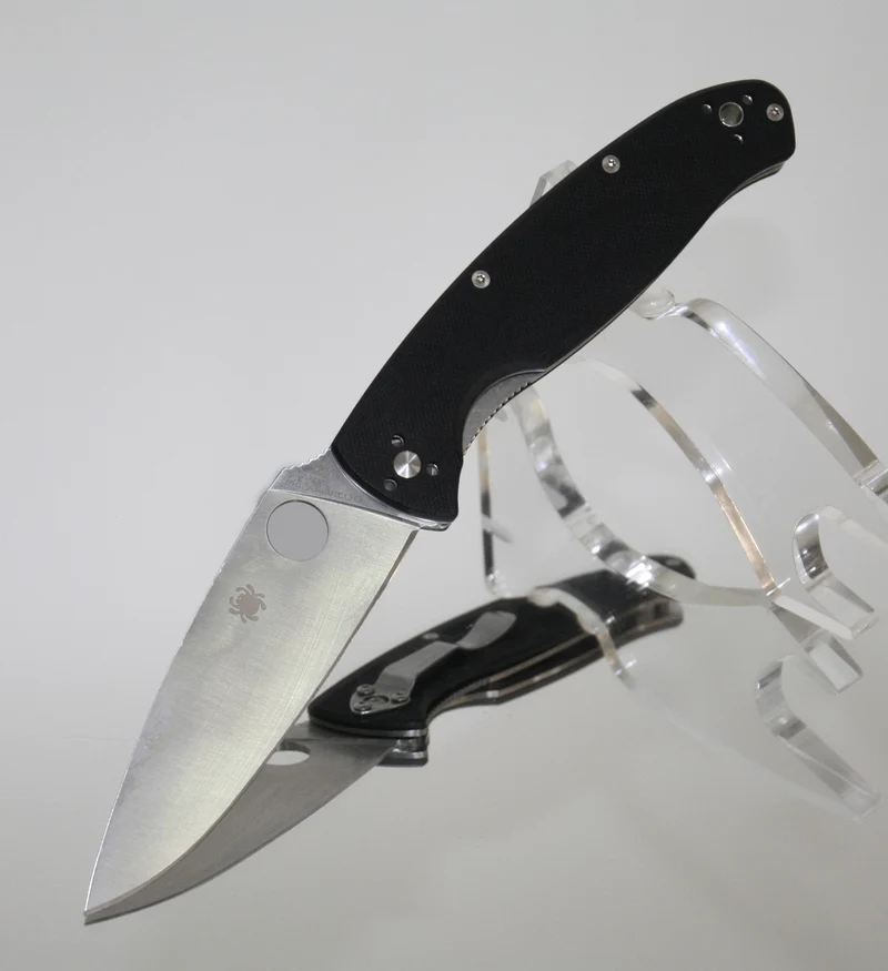 Couteau pliant SPYDERCO Resilience C142GP manche 13cm noir