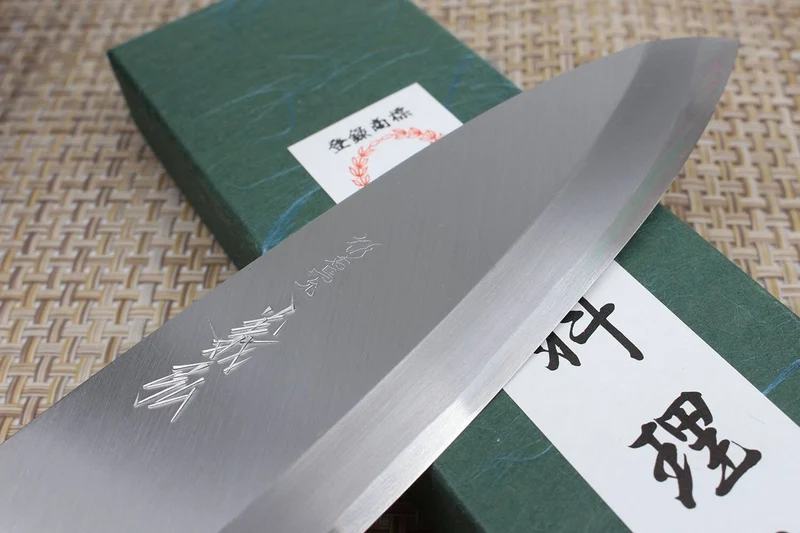 Couteau deba japonais artisanal Yoshihiro Jyosaku White 2 steel 15cm