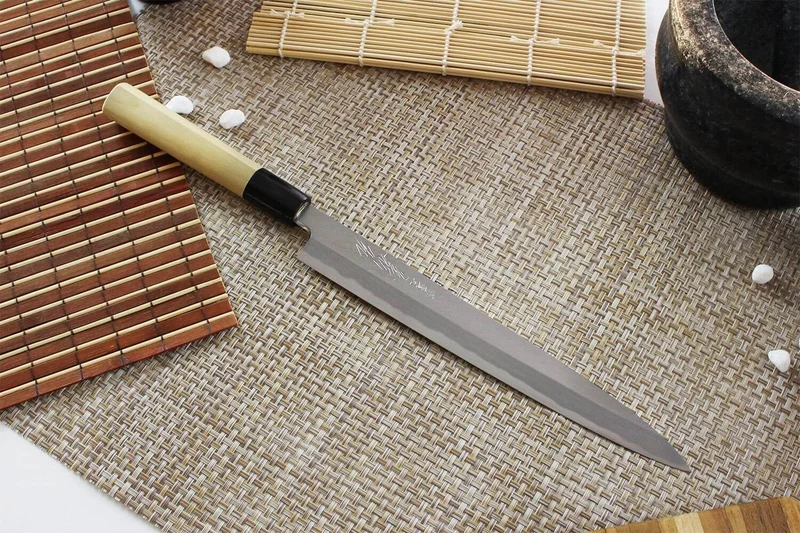 Couteau yanagiba japonais artisanal Yoshihiro Jyosaku White 2 steel 24cm