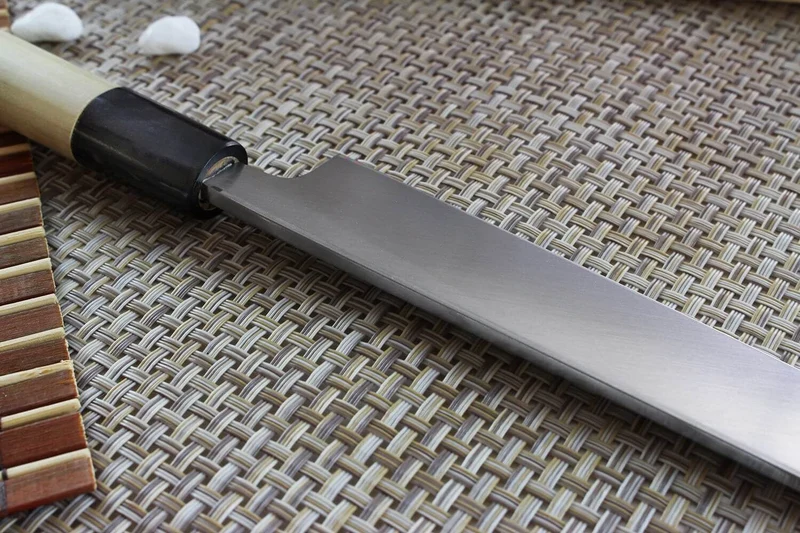 Couteau yanagiba japonais artisanal Yoshihiro Jyosaku White 2 steel 24cm