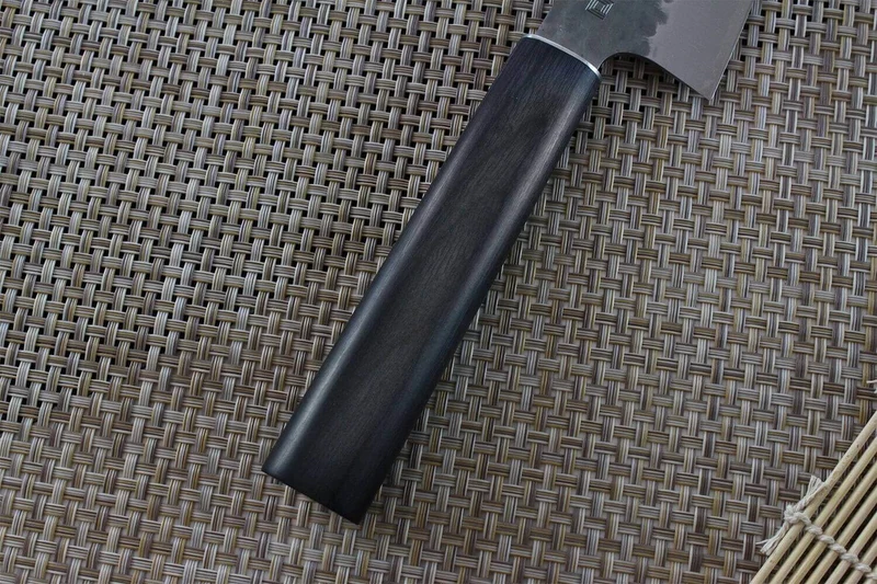 Couteau santoku japonais Shizu Hamono Yamato martelé 18cm manche sombre