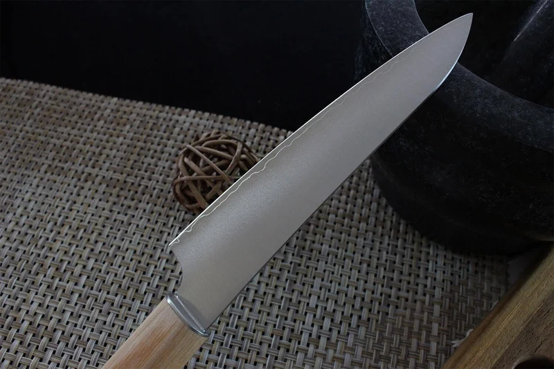 Couteau universel japonais Shizu Hamono Yuri 13.5cm manche clair