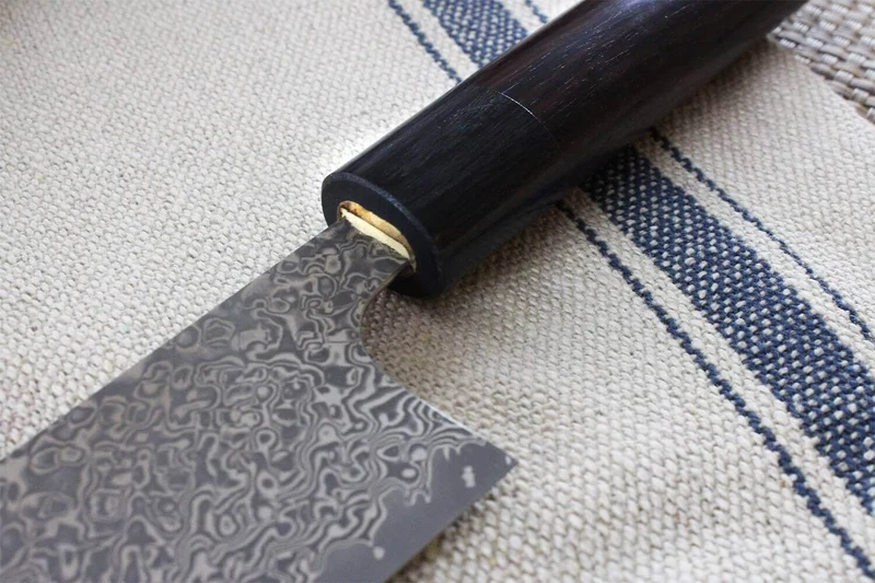 Couteau de chef japonais artisanal Yoshimi Kato 18cm VG10 Nickel Damascus