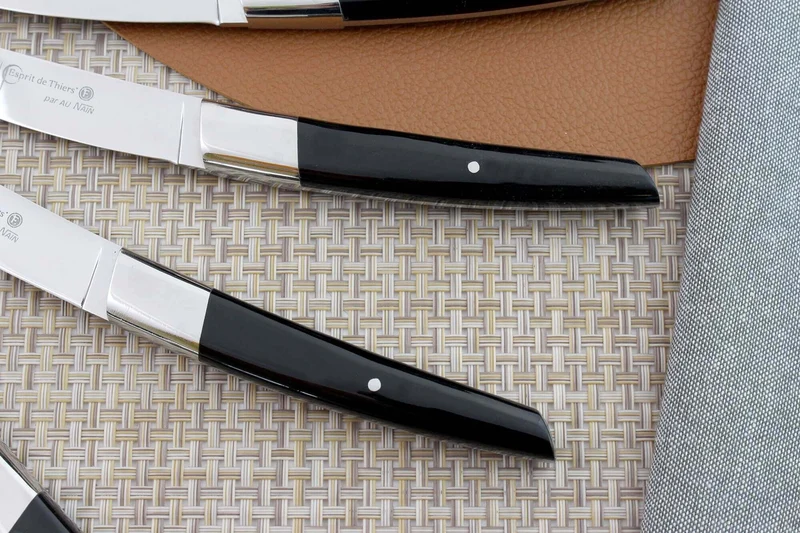Coffret de table AU NAIN UP 4 couteaux à steak 11cm