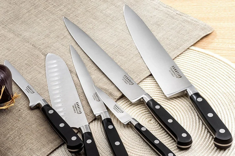 Mallette extra plate 8 couteaux et accessoires Sabatier Trompette Origin