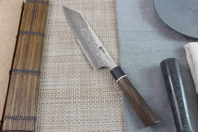 Couteau de chef Kiritsuke japonais Kanetsugu Zuiun acier SPG2 damas 21cm