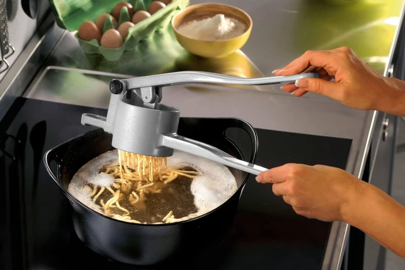 Presse à spaetzle Gefu Spätzleboub