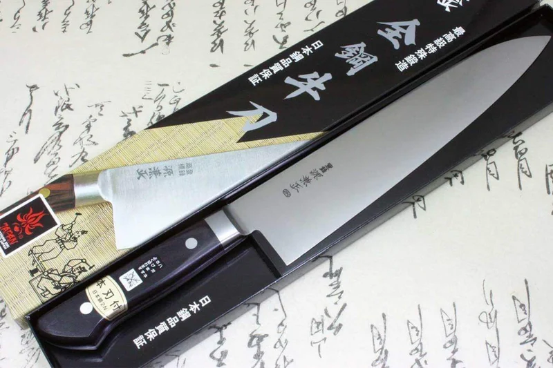 Couteau de chef 27cm Japan Kanetsune acier carbone 2N