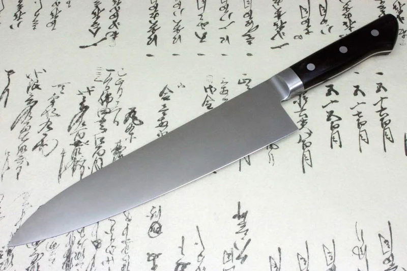 Couteau de chef 27cm Japan Kanetsune acier carbone 2N
