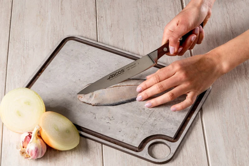 Couteau filet de sole forgé Arcos Natura flexible 16cm palissandre