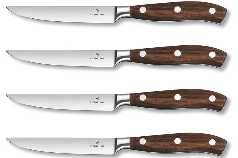Coffret 4 couteaux à steak Victorinox Grand Maître Wood forgés 12cm manche en érable