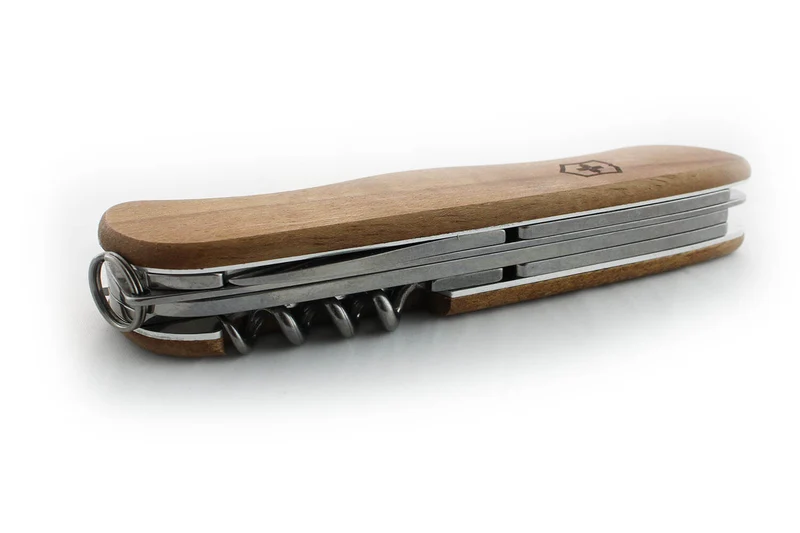Couteau suisse Victorinox Forester Wood bois de noyer 111mm 10 fonctions