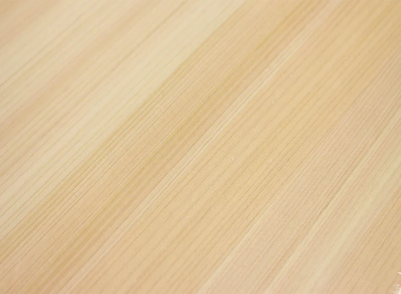 Planche à découper KAI en Hinoki japonais - Forme originale en D