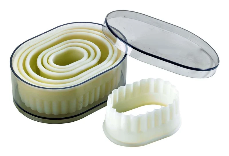 Set de 7 découpoirs professionnels polyglass forme ovale cannelée