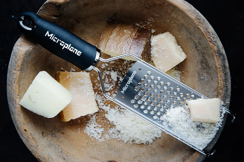 Râpe étoile Microplane Gourmet manche noir