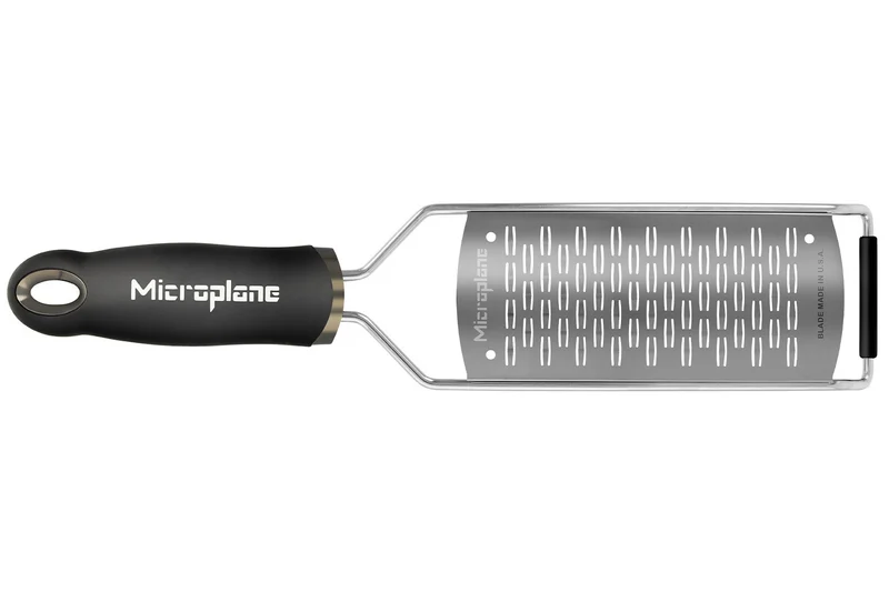 Râpe Microplane Gourmet double tranchant manche noir