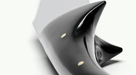 Couteau à fromage Jojo Long Legs Forge de LAGUIOLE design noir P. STARCK