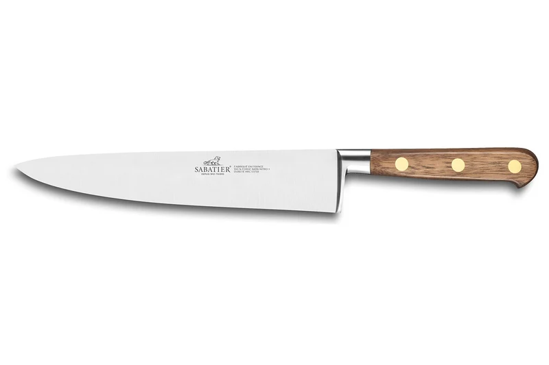 Couteau de chef forgé Sabatier Perigord lame 20cm manche en noyer