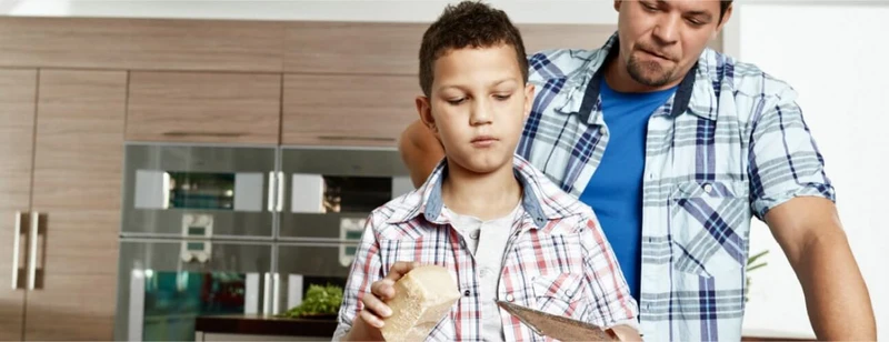 Coffret couteau de cuisine pour enfants Kai Tim Malzer 11cm + protège doigts