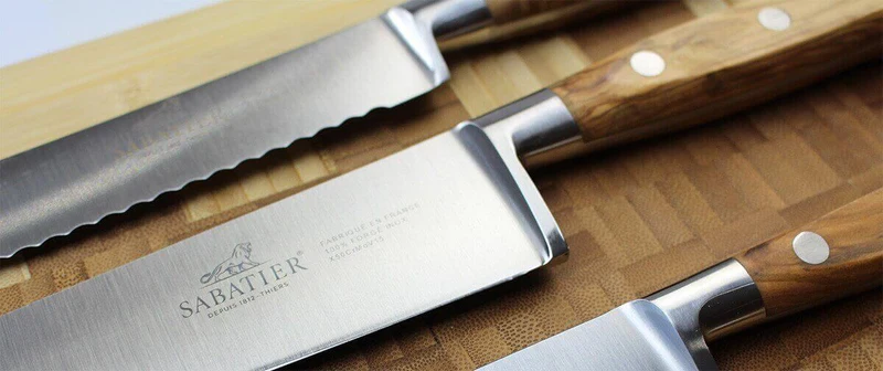 Couteau santoku SABATIER Provençao 100% forgé alvéolé 18cm manche olivier