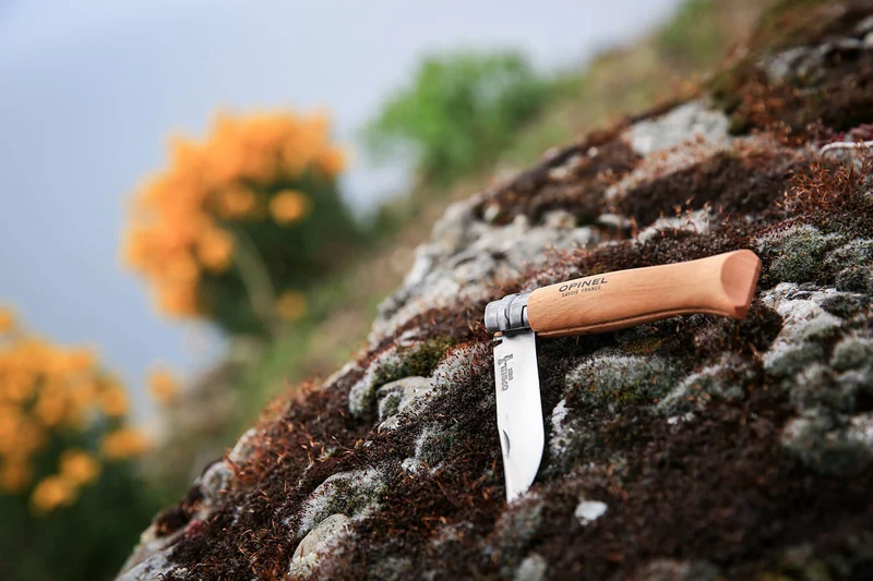 Coffret Opinel traditionnel n°8 lame 8.5cm virole tournante + étui