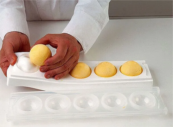 Moule pâtissier silicone blanc Silikomart 5 sphères 3D diamètre 58mm
