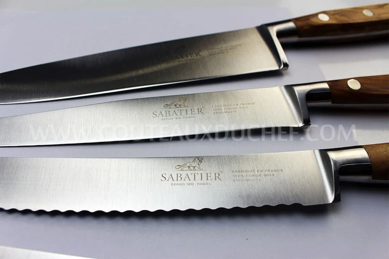 Bloc SABATIER Provençao en olivier laqué blanc 5 couteaux forgés acier inox