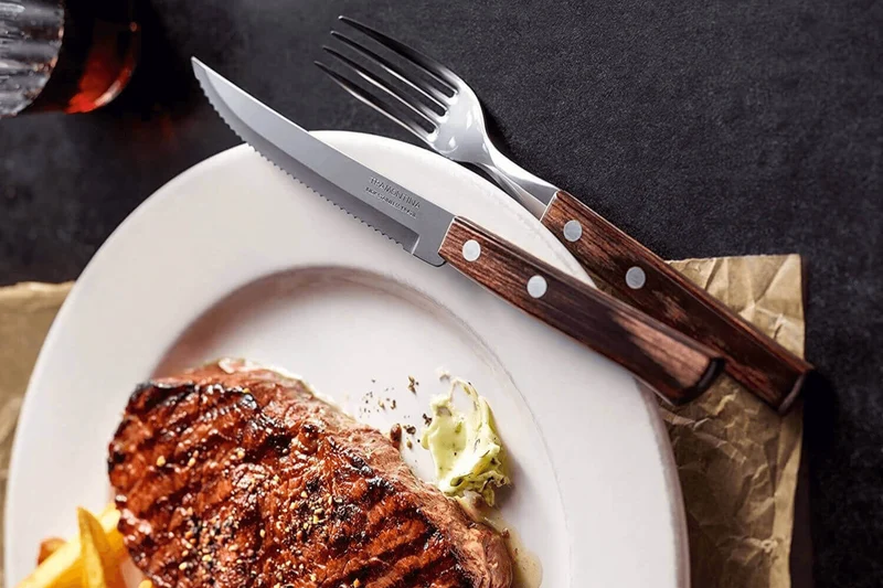 Coffret 6 couteaux à steak lame crantée + 6 fourchettes Tramontina Churrasco manche marron